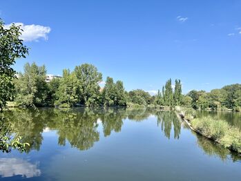 Pronájem bytu 1+kk v osobním vlastnictví 38 m², Praha 9 - Čakovice