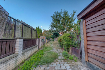 Prodej domu 100 m², Praha 5 - Smíchov