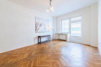 Prodej bytu 2+1 v osobním vlastnictví 67 m², Praha 7 - Holešovice