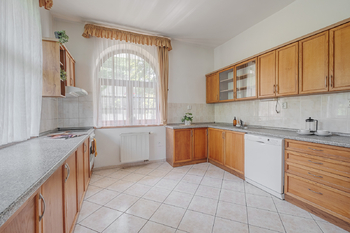 Prodej domu 450 m², Praha 8 - Troja