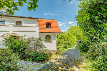 Prodej domu 450 m², Praha 8 - Troja