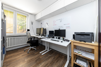 pracovna byt 4+1 - Prodej domu 296 m², Brno