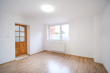 +420 604 191 744 I denisa.myslivcova@re-max.cz - Prodej domu 120 m², Dzierżkowice
