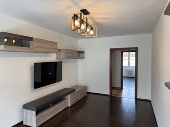 obývací pokoj - Pronájem bytu 3+kk v osobním vlastnictví 70 m², Praha 9 - Černý Most