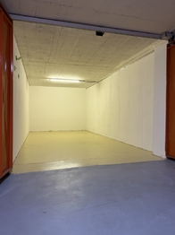 Pronájem garáže 18 m², Praha 8 - Troja