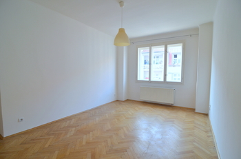 obývací pokoj 23,2 m2 - Pronájem bytu 2+1 v osobním vlastnictví 78 m², Praha 8 - Libeň