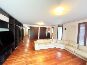 Prodej bytu 4+1 v osobním vlastnictví 178 m², Praha 6 - Bubeneč