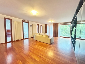 Prodej bytu 4+1 v osobním vlastnictví 178 m², Praha 6 - Bubeneč