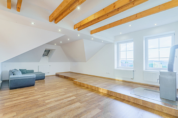 Pronájem bytu 4+kk v osobním vlastnictví 187 m², Nečín