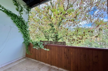 lodžie - Prodej bytu 1+1 v osobním vlastnictví 44 m², Plzeň