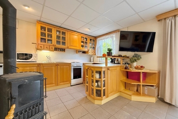 kuchyně - Prodej chaty / chalupy 66 m², Stříbrná Skalice