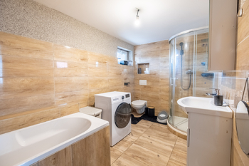 Prodej domu 80 m², Pravice