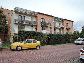 Pronájem bytu 2+kk v osobním vlastnictví 48 m², Hostivice