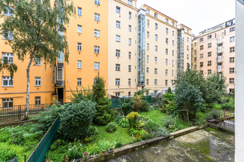 Prodej bytu 2+1 v osobním vlastnictví 50 m², Praha 5 - Košíře