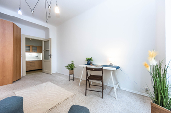 Prodej bytu 2+1 v osobním vlastnictví 50 m², Praha 5 - Košíře