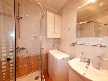Pronájem bytu 2+1 v osobním vlastnictví 53 m², Karlovy Vary