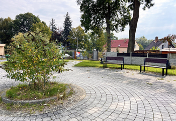 Pohled z náměstí - Prodej chaty / chalupy 74 m², Nová Role