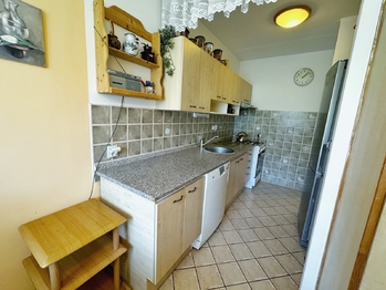 Prodej bytu 4+1 v osobním vlastnictví 93 m², Praha 6 - Řepy