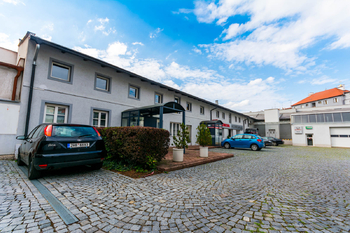 Pronájem kancelářských prostor 206 m², Hradec Králové