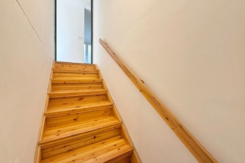 Pronájem domu 220 m², Praha 8 - Kobylisy