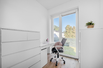 Prodej bytu 3+kk v osobním vlastnictví 70 m², Praha 4 - Újezd u Průhonic
