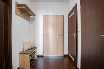 Prodej bytu 3+kk v osobním vlastnictví 70 m², Praha 4 - Újezd u Průhonic