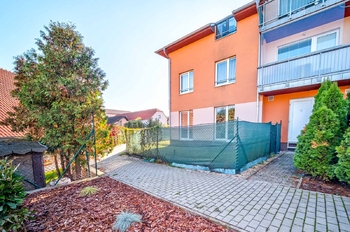 Prodej bytu 3+kk v osobním vlastnictví 70 m², Praha 4 - Újezd u Průhonic