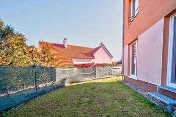 Prodej bytu 3+kk v osobním vlastnictví 70 m², Praha 4 - Újezd u Průhonic