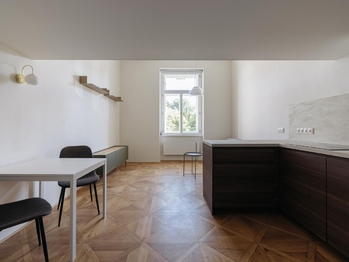 Pronájem bytu 1+kk v osobním vlastnictví 44 m², Praha 8 - Karlín