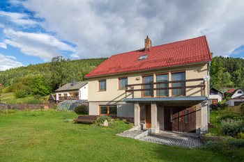 Prodej domu 240 m², Lipová-lázně