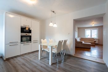 Prodej domu 205 m², Klenovice na Hané
