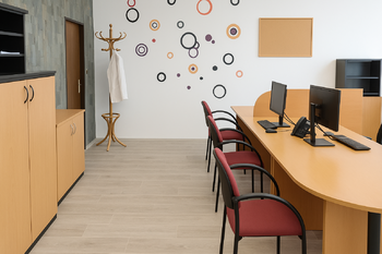 Pronájem kancelářských prostor 578 m², Židlochovice