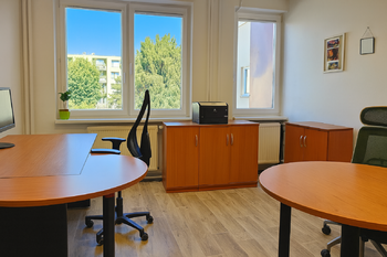 Pronájem kancelářských prostor 578 m², Židlochovice