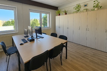 Pronájem kancelářských prostor 578 m², Židlochovice