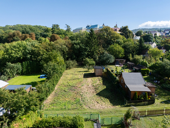 Prodej pozemku 825 m², Kostomlaty pod Milešovkou