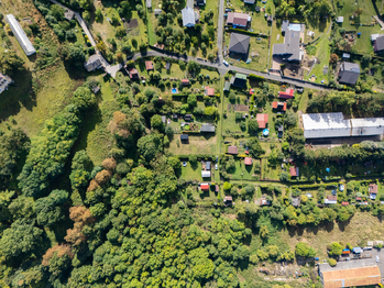 Prodej pozemku 825 m², Kostomlaty pod Milešovkou