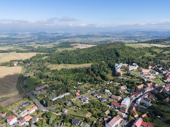 Prodej pozemku 825 m², Kostomlaty pod Milešovkou