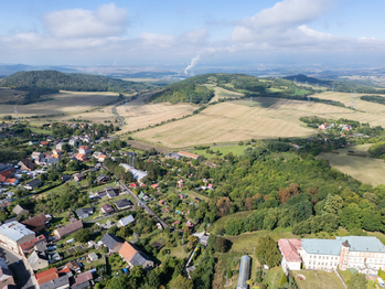 Prodej pozemku 825 m², Kostomlaty pod Milešovkou