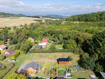 Prodej pozemku 825 m², Kostomlaty pod Milešovkou