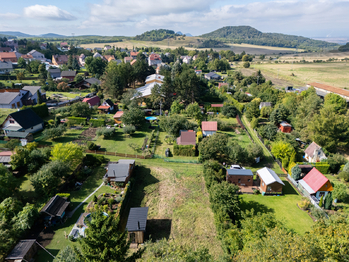 Prodej pozemku 825 m², Kostomlaty pod Milešovkou