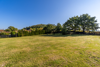 Prodej pozemku 1500 m², Týnec nad Sázavou