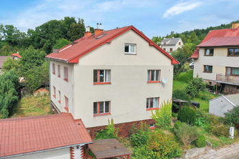 Prodej domu 260 m², Stará Paka