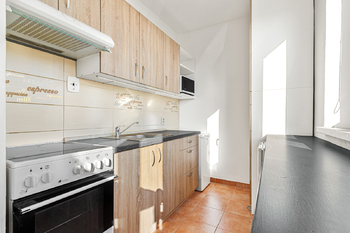 Kuchyňský kout - Prodej bytu 1+kk v osobním vlastnictví 33 m², Pardubice