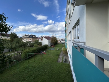 Výhled z lodžie - Pronájem bytu 2+1 v osobním vlastnictví 54 m², Mladá Boleslav