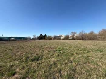 Prodej pozemku 1000 m², Mělník