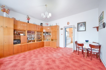 Byt 2 - Prodej domu 212 m², Aš