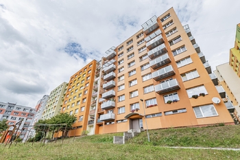 Budova. - Pronájem bytu 1+1 v osobním vlastnictví 44 m², Jindřichův Hradec