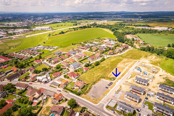 Prodej pozemku 834 m², Vráto