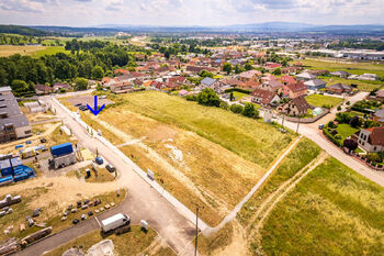 Prodej pozemku 834 m², Vráto