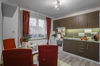 Kuchyně. - Pronájem domu 70 m², Lodhéřov